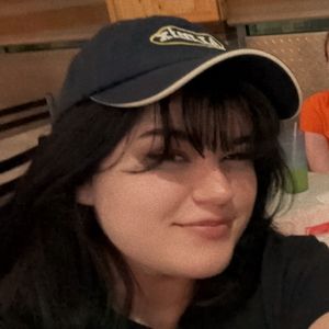 Meet your Posher, Lucy